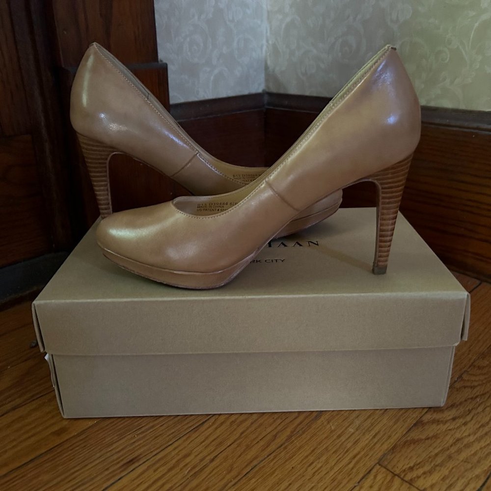 Cole Hann Chelsea Pump Sandstone